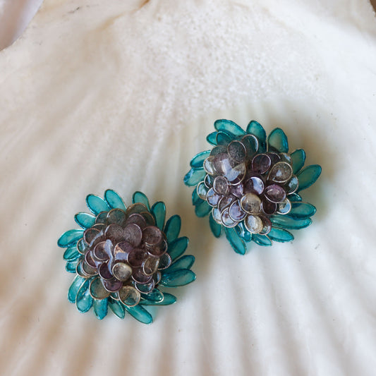 Daisy Earrings : lavender & glacier blue