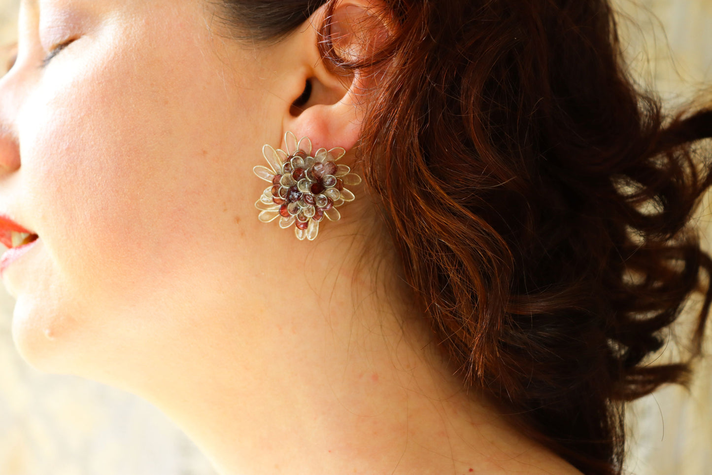 Daisy Earrings : ivory & burgundy