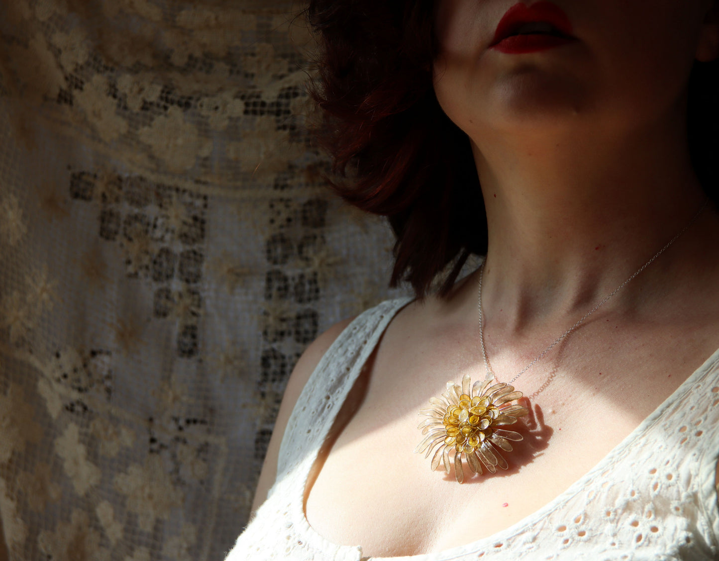 Daisy Necklace : ivory & amber