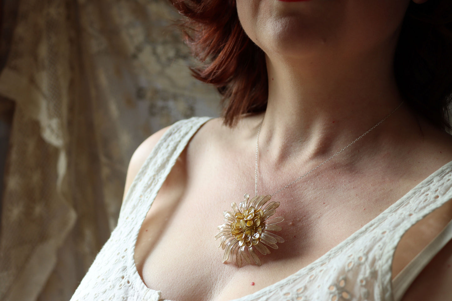 Daisy Necklace : ivory & amber