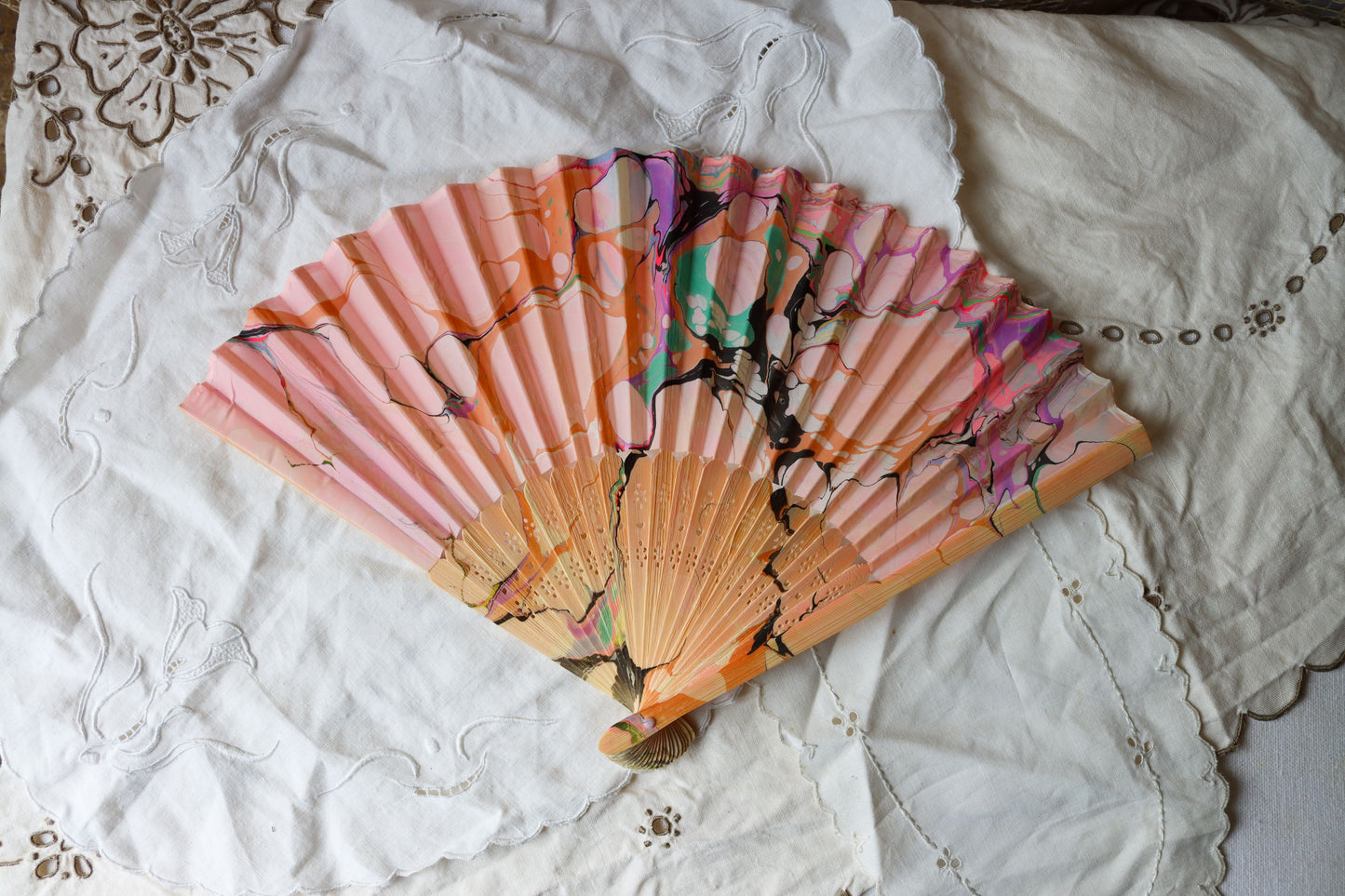 Flowering Currant Marbled Fan