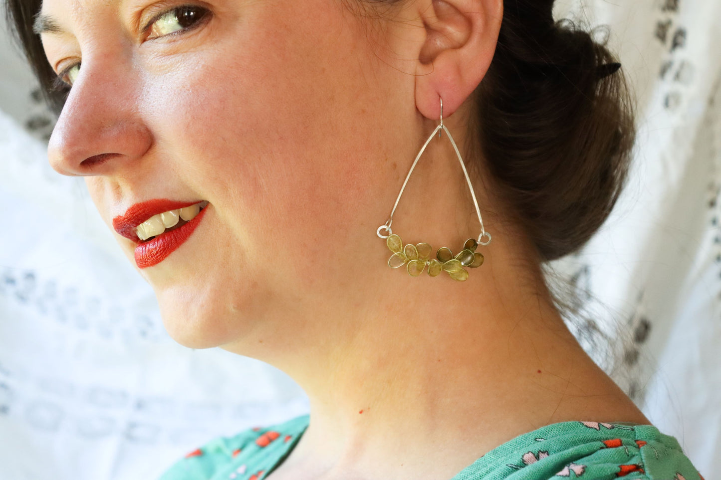 Garden Trellis Earrings : moss
