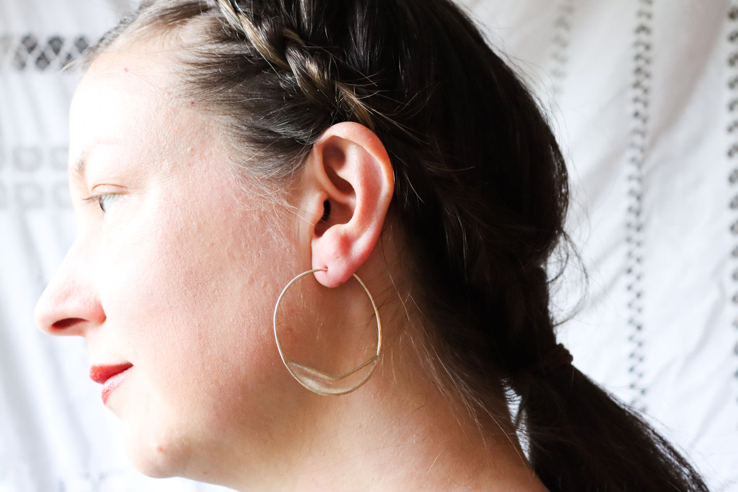 Paper Chevron Hoops : silver & ivory