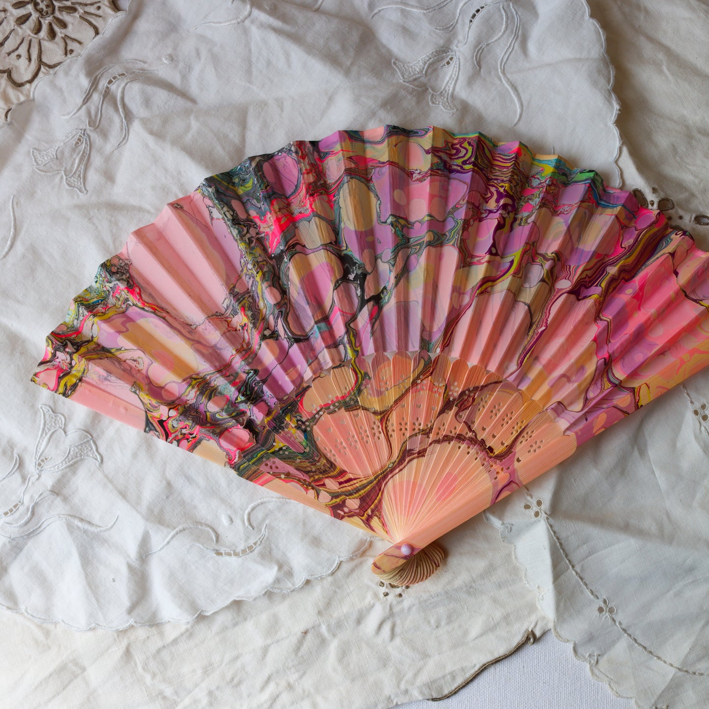 Poppy Marbled Fan