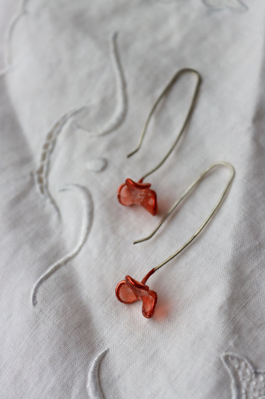 Alyssum Earrings : silver & apricot