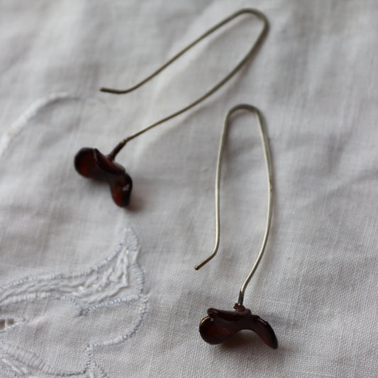 Alyssum Earrings, mahogany