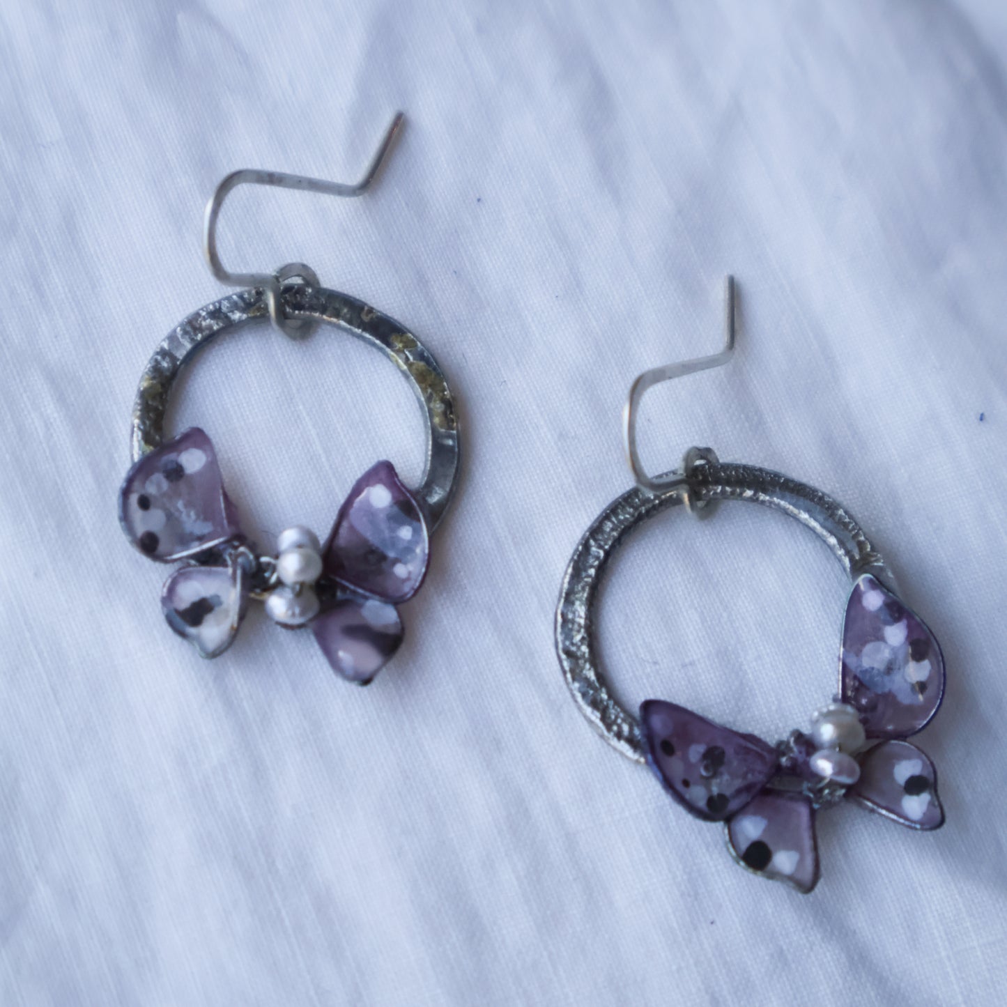 Butterfly Perch Earrings : lavender