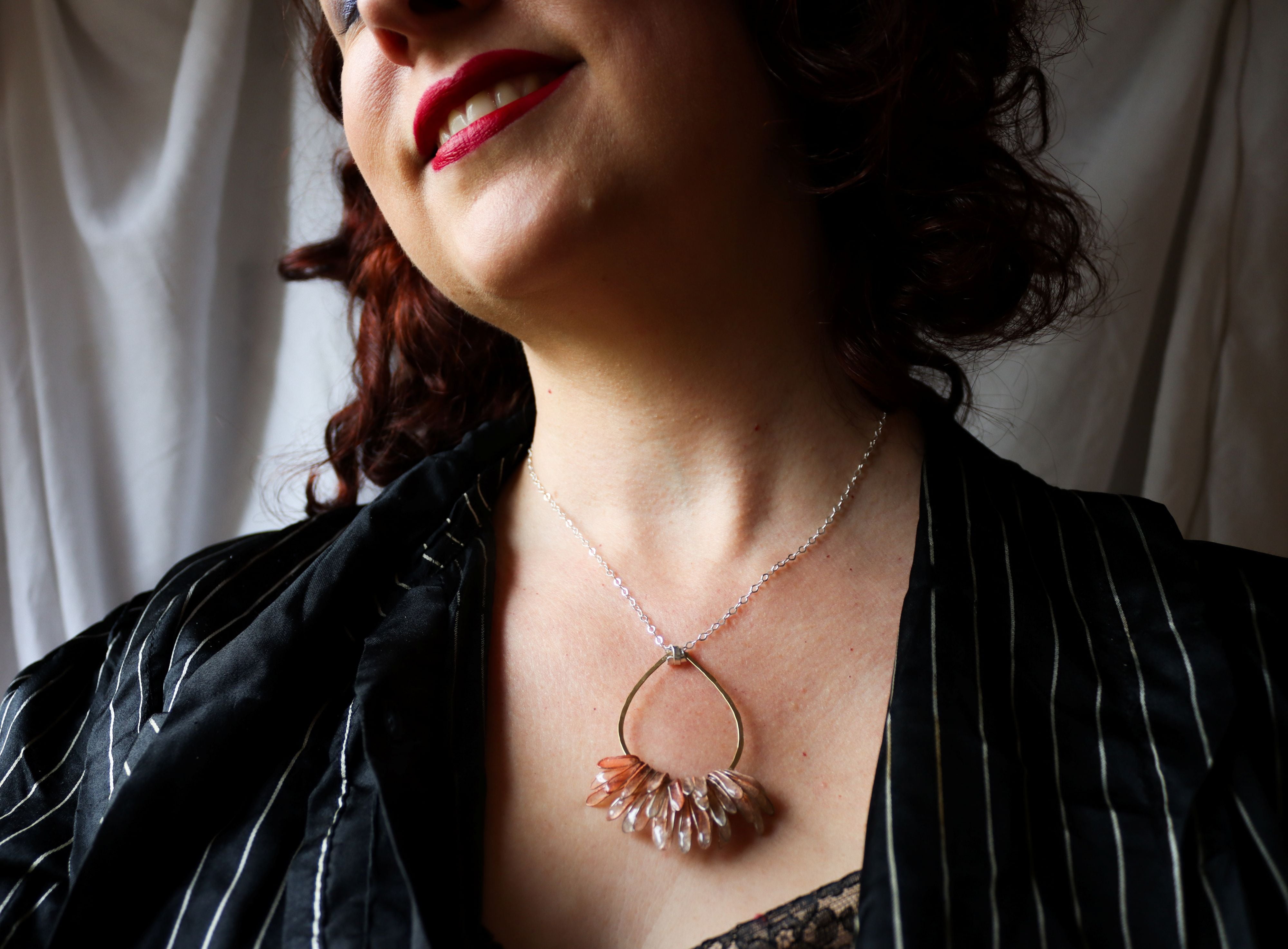Cascade Necklace, apricot – Verso