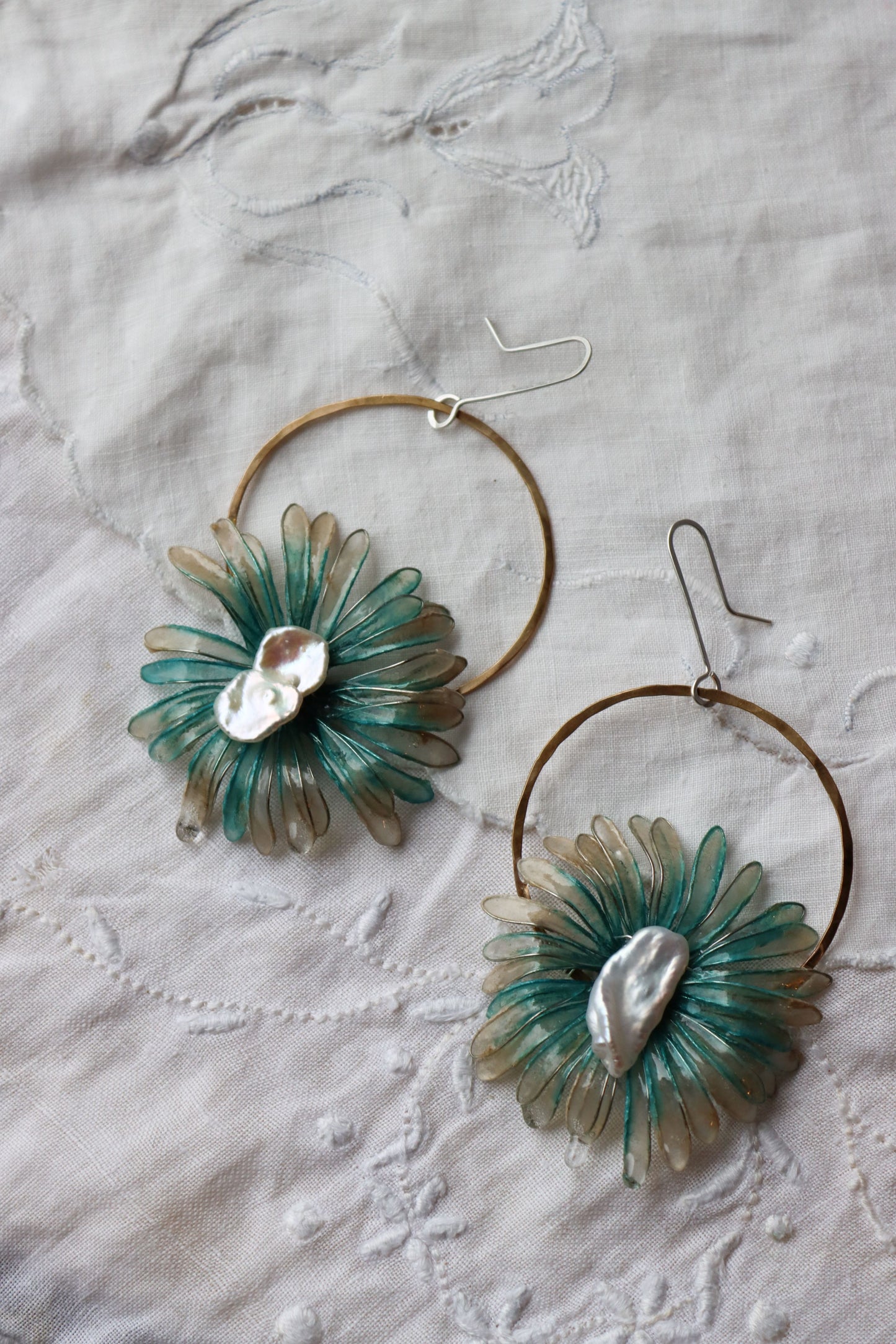 Daisy Hoops, glacier