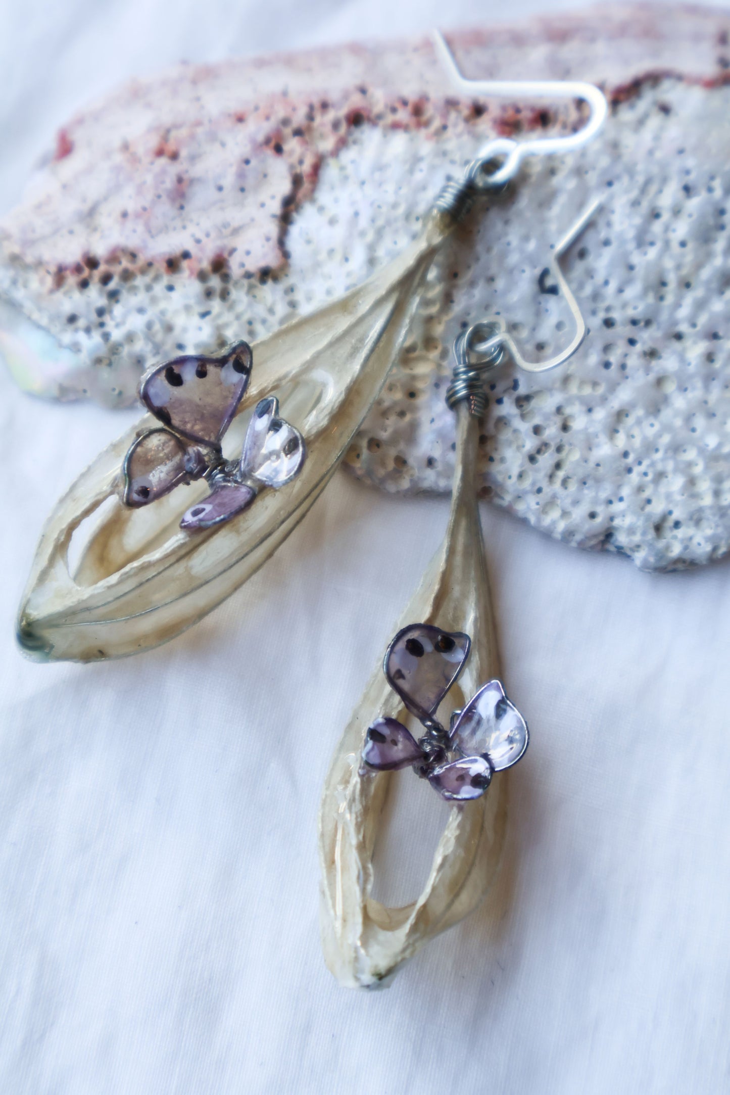 Emergence Earrings : lavender