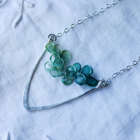 Garden Trellis Necklace : evergreen