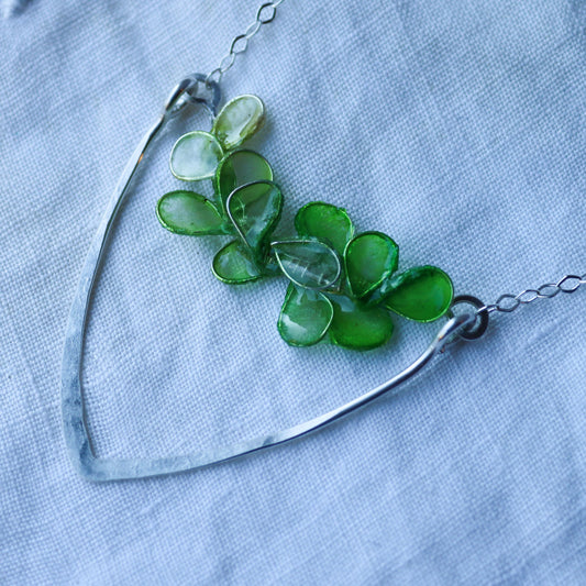 Garden Trellis Necklace : spring green