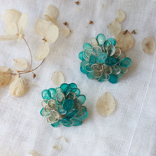Hydrangea Earrings : glacier
