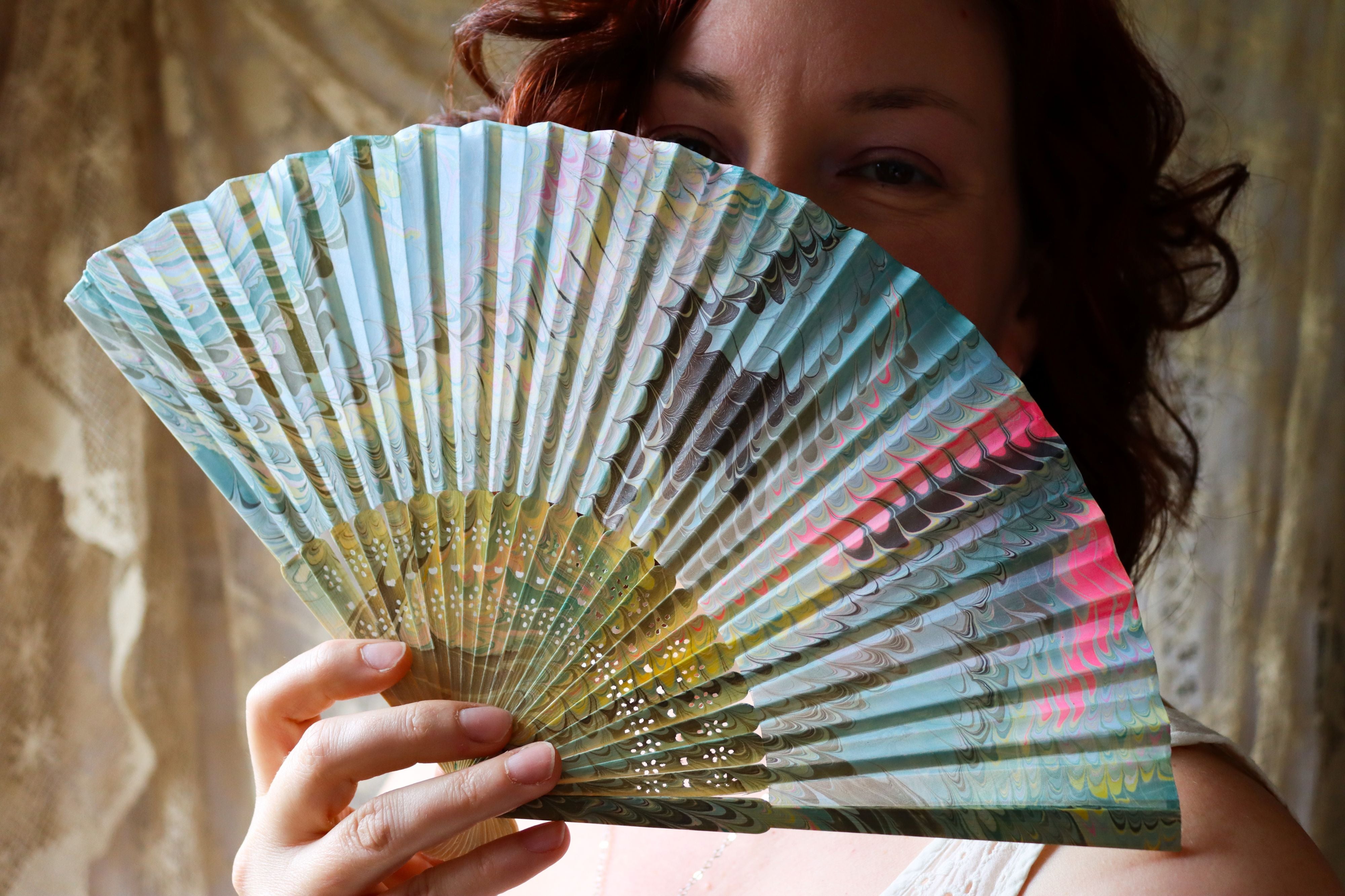 Lake Ripples Marbled Fan – Verso