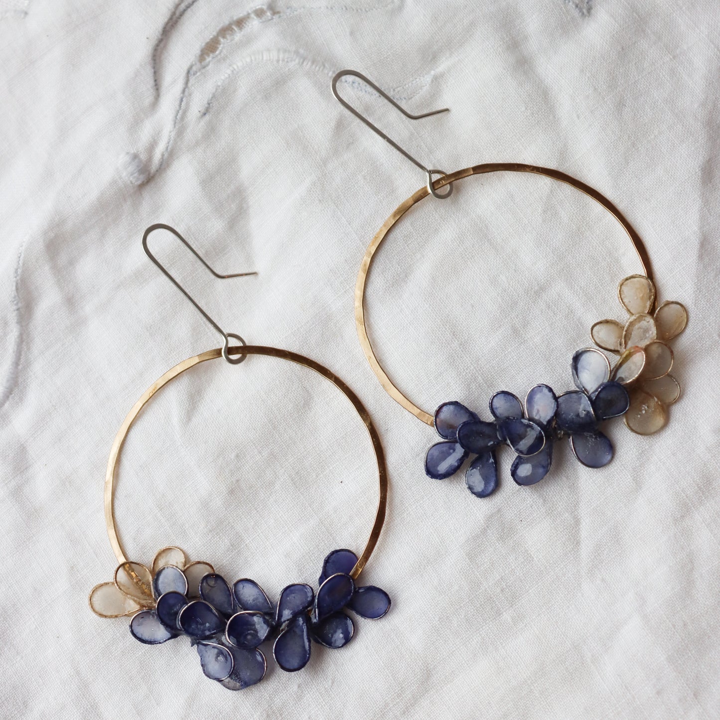 Laurel Earrings, medium : ombre indigo