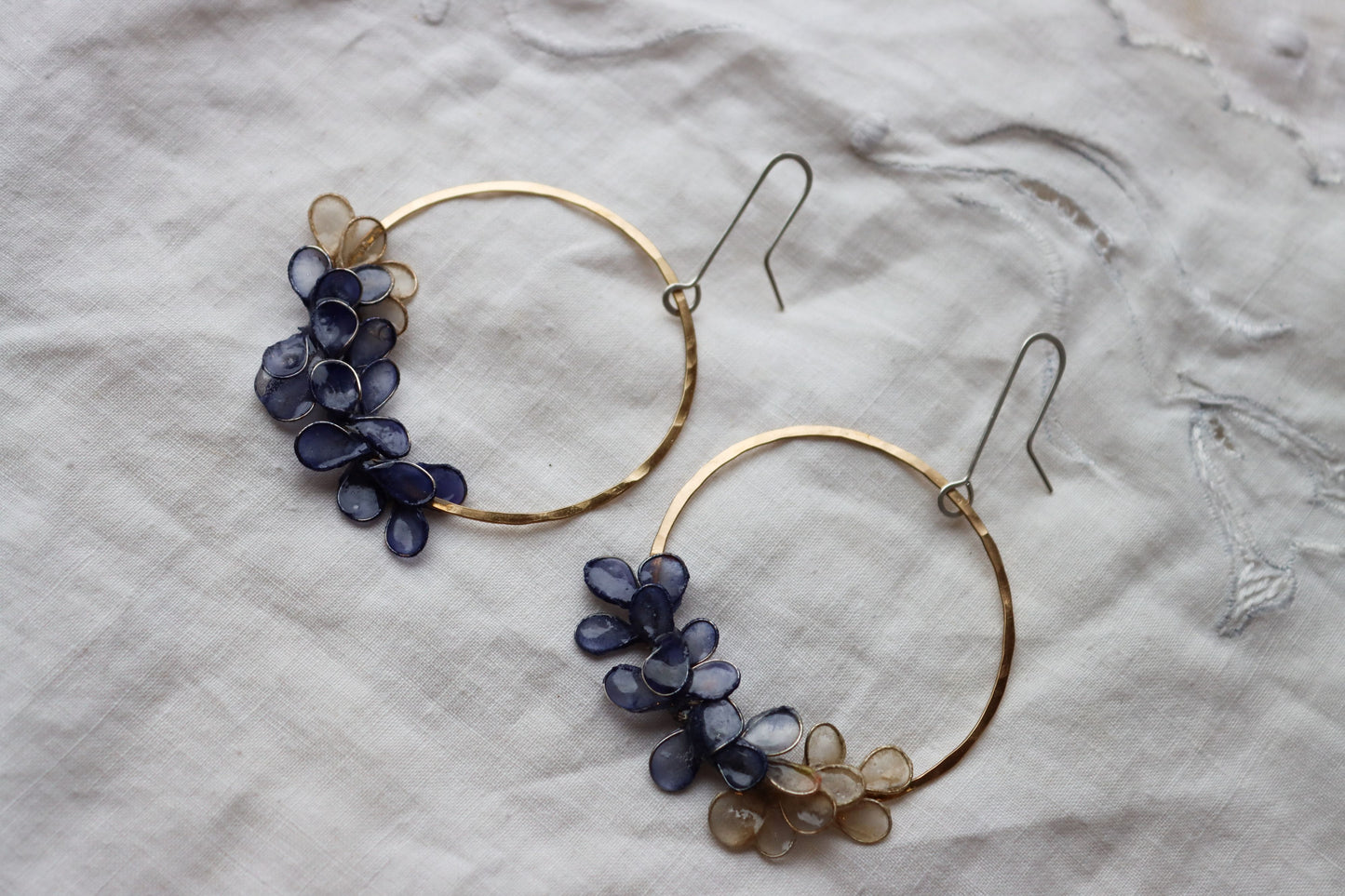 Laurel Earrings, medium : ombre indigo