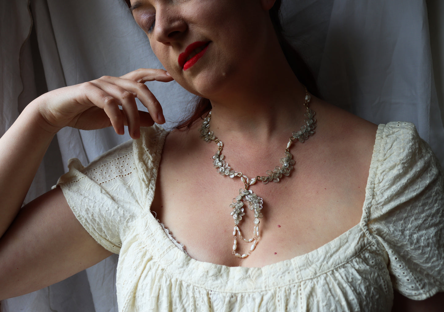 Quiet Snowdrift Necklace