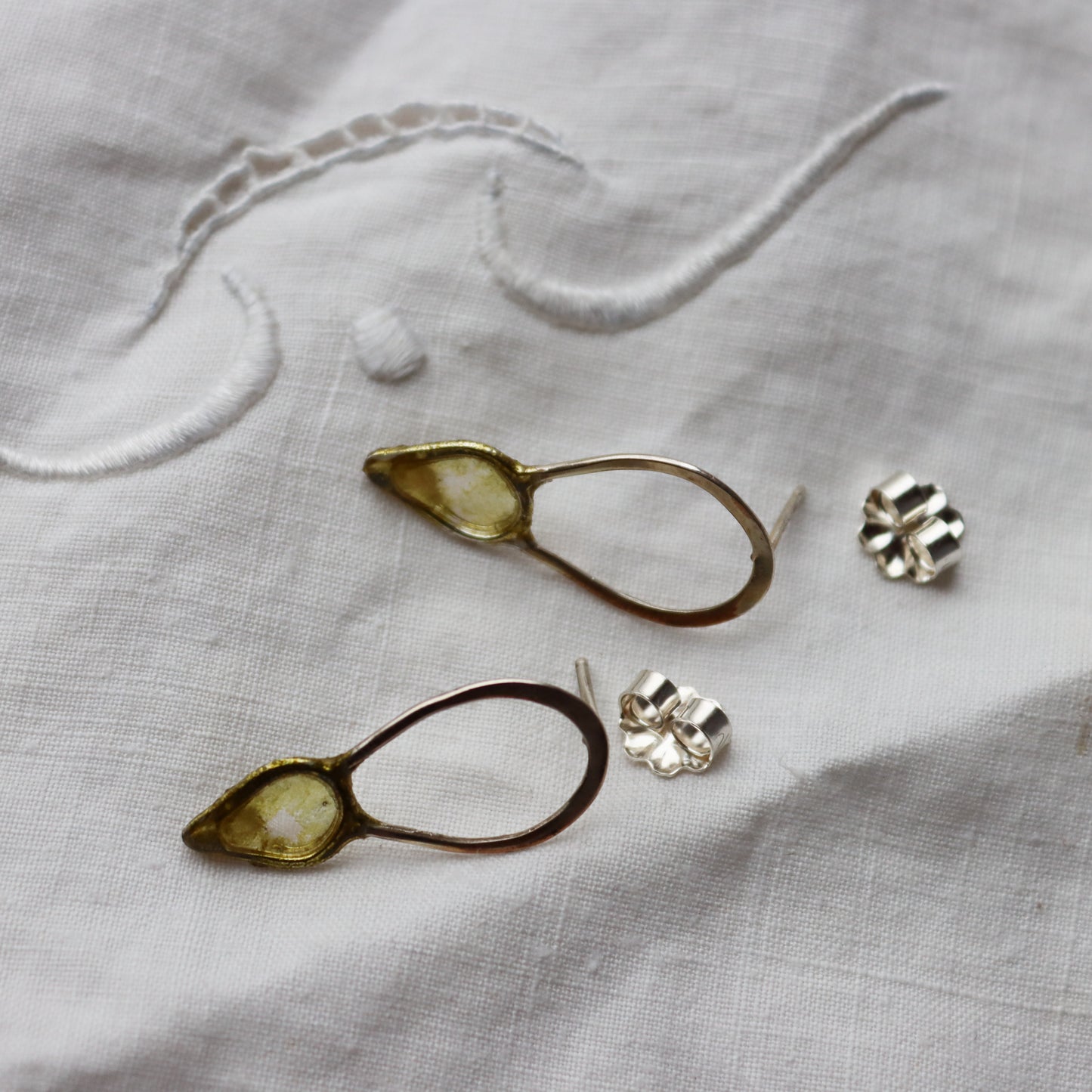 Sprouting Seed Earrings : moss green