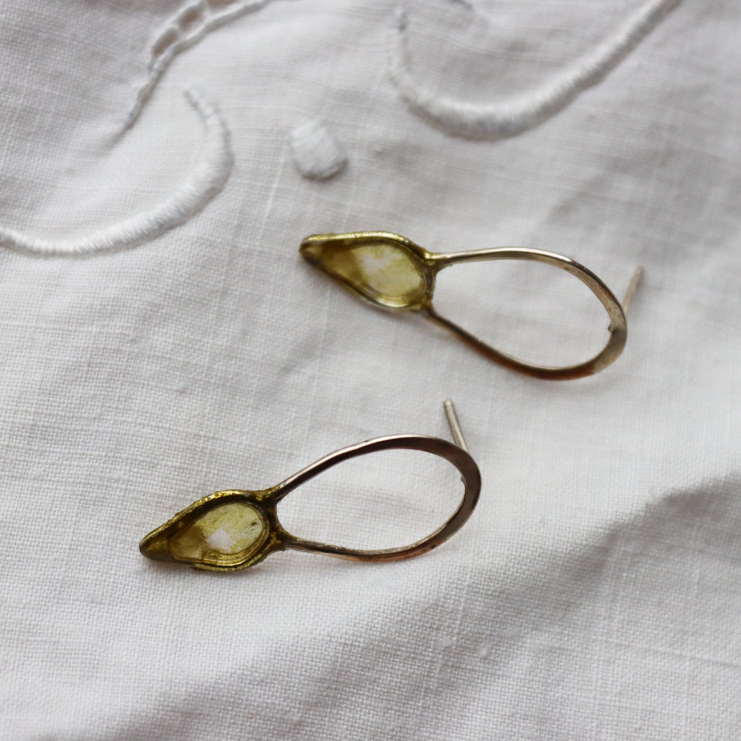 Sprouting Seed Earrings : moss green