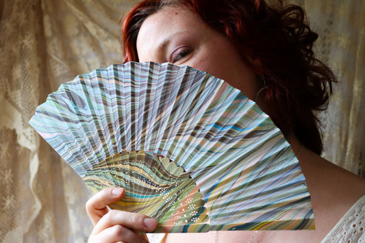 Marbled Fans Marbled Fans by Mia Amanda – Verso